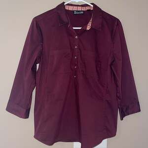 7th Avenue Design Studio New York & Company Women's Button Down‎ Size Medium